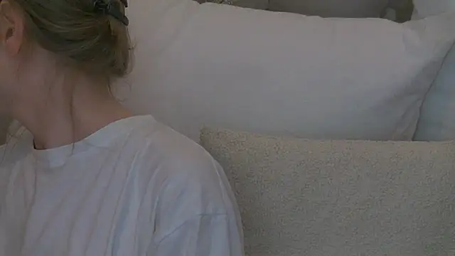 miamunn online show from November 15, 2025, 6:26 pm