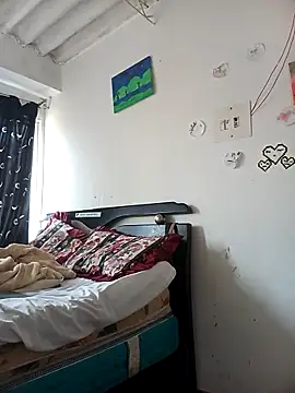 Snapshot of SharonDustLove chatting on October 16, 2025, 2:18 pm SharonDustLove online show from October 16, 2025, 2:18 pm