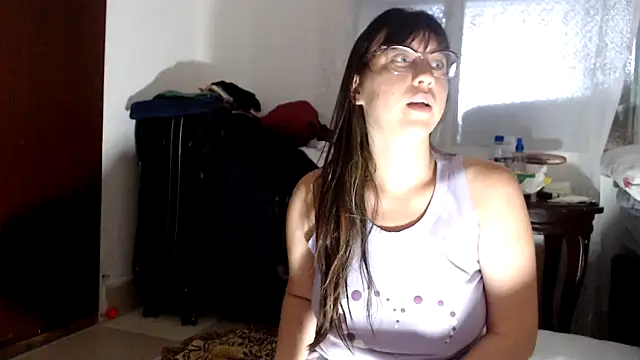 lareinalareinadelanal online show from September 22, 2025, 11:34 am