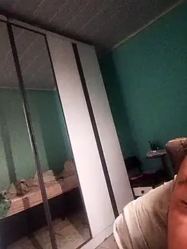 juninhomichel online show from March 5, 2026, 12:23 pm