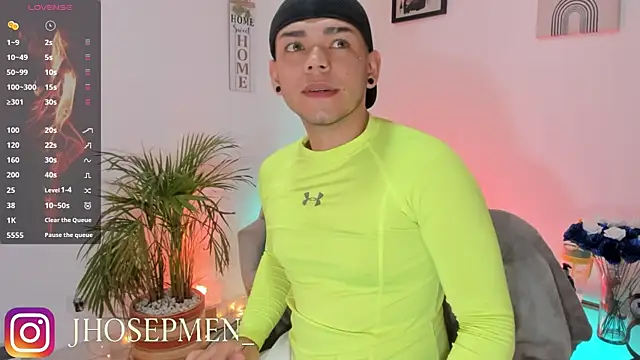 jhosepMoreno online show from September 26, 2025, 1:26 pm