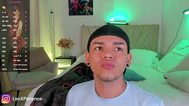 jhosepMoreno online show from October 16, 2025, 12:50 pm