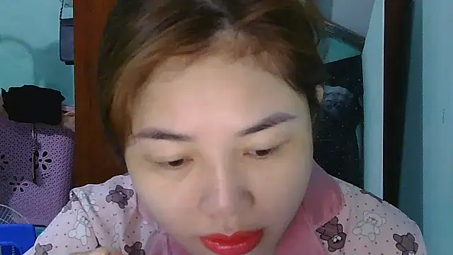 Uhem112 online show from October 25, 2025, 1:35 am