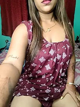 Miss Mayaa  online show from December 1, 2025, 4:12 pm