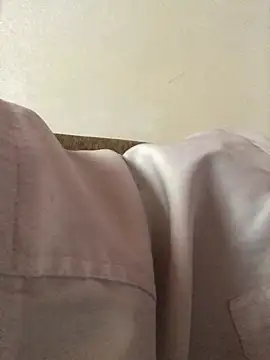 BryanaSmith21 online show from October 4, 2025, 1:09 pm