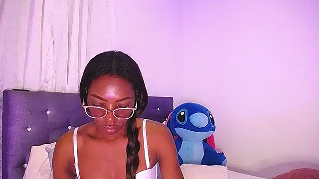 BryanaSmith21 online show from October 29, 2025, 8:54 pm