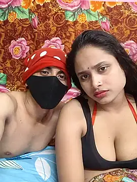 Seducing couple online show from September 21, 2025, 7:15 pm