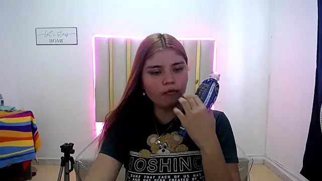 keilicita tonny 18 online show from September 20, 2025, 5:47 pm