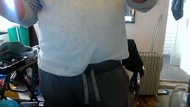 mista sista fista online show from April 6, 2026, 2:51 pm