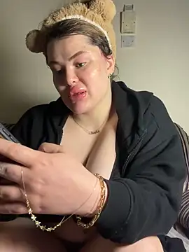 Snapshot of aydabella7777 chatting on February 7, 2026, 5:49 pm aydabella7777 online show from February 7, 2026, 5:49 pm