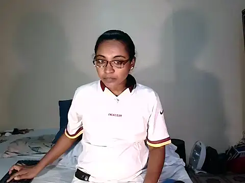 indiansweetflava online show from November 23, 2025, 5:40 am