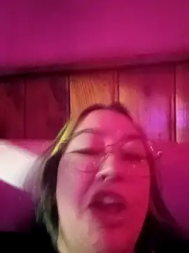 Dulcedeanis online show from February 9, 2026, 2:04 am