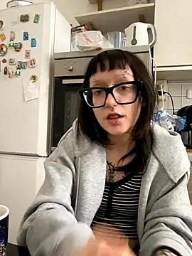 severingratty online show from September 27, 2025, 9:58 am