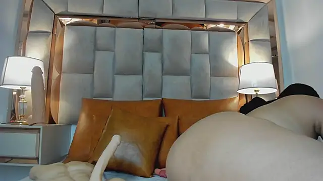 ValentinaBreats online show from April 17, 2026, 11:46 am