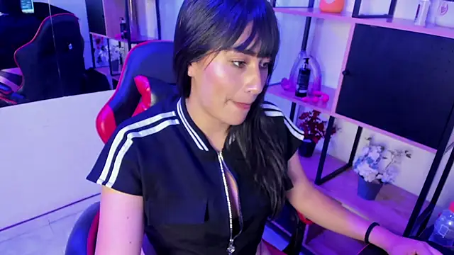 Dhaniela Naugthy online show from October 3, 2025, 8:06 pm
