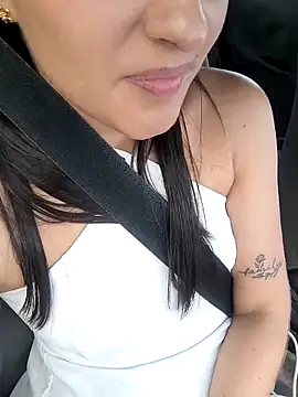 ParaenseBela online show from April 13, 2026, 6:46 pm