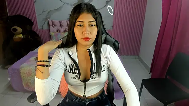 Mindy 19 online show from September 9, 2025, 10:48 am