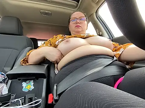 GirlSquirt online show from October 28, 2025, 4:42 pm