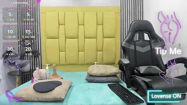 bryonycutee online show from September 30, 2025, 12:54 pm