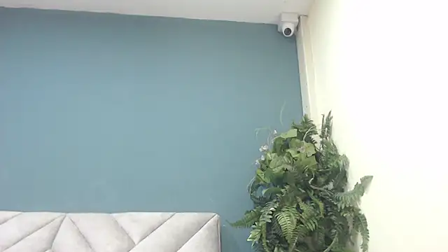 KendraaSimons online show from September 9, 2025, 8:19 pm