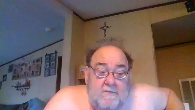 Snapshot of Boblnob chatting on April 26, 2026, 2:37 pm Boblnob online show from April 26, 2026, 2:37 pm