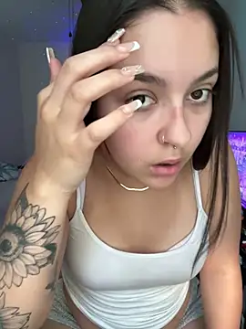 babykalirose online show from September 20, 2025, 8:54 pm