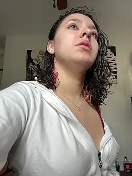 Snapshot of babykalirose chatting on April 29, 2026, 2:54 pm babykalirose online show from April 29, 2026, 2:54 pm