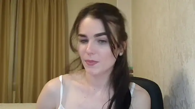 Silviaa a online show from March 10, 2026, 8:14 pm