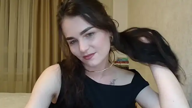 Silviaa a online show from March 15, 2026, 6:03 pm