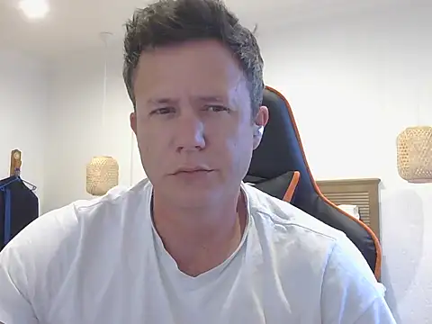 Snapshot of TroyDieselXXX chatting on September 22, 2025, 4:03 am TroyDieselXXX online show from September 22, 2025, 4:03 am