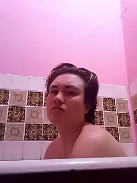 MoonIrene online show from January 11, 2026, 3:28 pm