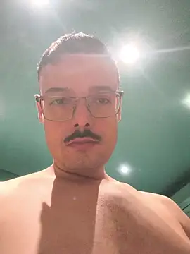 mikeara90 online show from November 1, 2025, 5:53 am