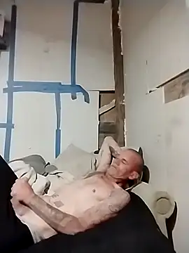 helldonk online show from March 19, 2026, 9:35 am