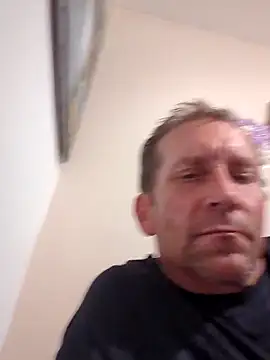 Snapshot of Scooter197352 chatting on October 6, 2025, 10:02 am Scooter197352 online show from October 6, 2025, 10:02 am