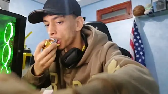 Dark DesireX online show from November 27, 2025, 9:22 am