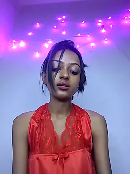 Your-Kitkat online show from November 16, 2025, 3:06 pm