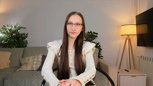 AnnisGelI online show from December 1, 2025, 8:36 pm