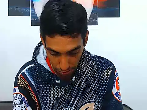 Snapshot of ranndy86 chatting on March 27, 2026, 9:03 pm ranndy86 online show from March 27, 2026, 9:03 pm