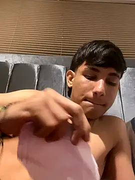 Snapshot of cody_fox10 chatting on September 17, 2025, 5:03 pm cody fox10 online show from September 17, 2025, 5:03 pm