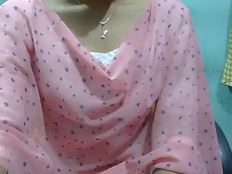 lovely soniya online show from October 6, 2025, 5:27 am