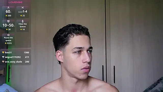 orionblaze69  online show from October 31, 2025, 3:35 pm