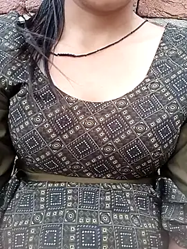 Snapshot of Kumarirakhi chatting on November 3, 2025, 11:33 am Kumarirakhi online show from November 3, 2025, 11:33 am