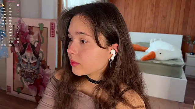 Snapshot of PlumyBun chatting on April 11, 2026, 12:37 am PlumyBun online show from April 11, 2026, 12:37 am