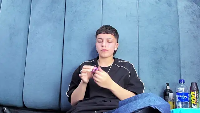 Megan Thompson  online show from March 4, 2026, 2:17 am