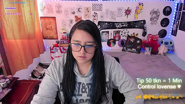 Cherry blush  online show from March 19, 2026, 8:46 pm