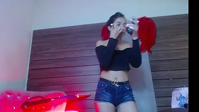 Karol Yessenia online show from October 15, 2025, 1:44 pm