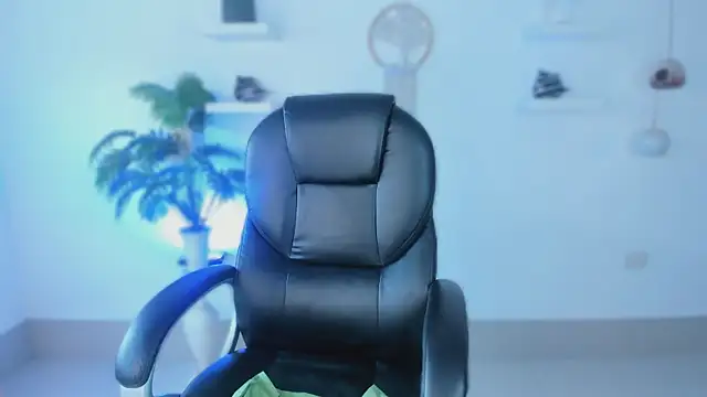 emily yeon online show from January 9, 2026, 7:26 pm