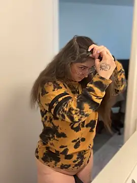 Alix Valentine online show from September 23, 2025, 5:27 pm