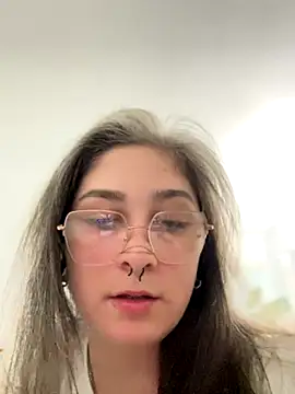 Alix Valentine online show from September 25, 2025, 1:09 am