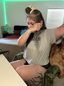 Alix Valentine online show from April 4, 2026, 7:00 pm